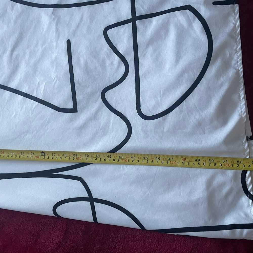 Large Asymmetrical black & white dress no brand. - Picture 4 of 6